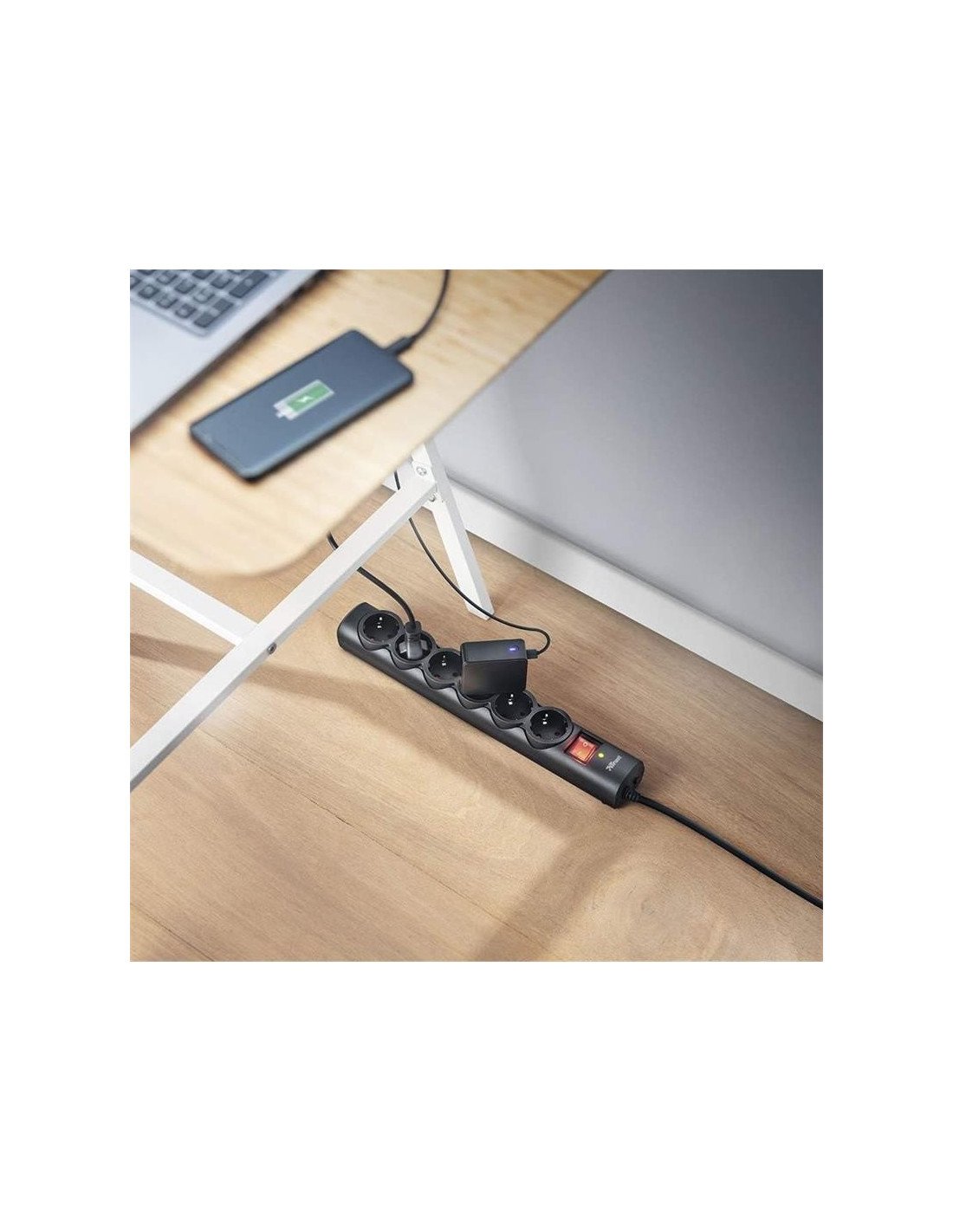 REGLETA TRUST 6 SCHUKOS INTERRUPTOR 1,8M BLACK