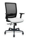 Piqueras y Crespo Silla Haches traslack malla negra asiento bali blanco brazos 2D ruedas 65mm