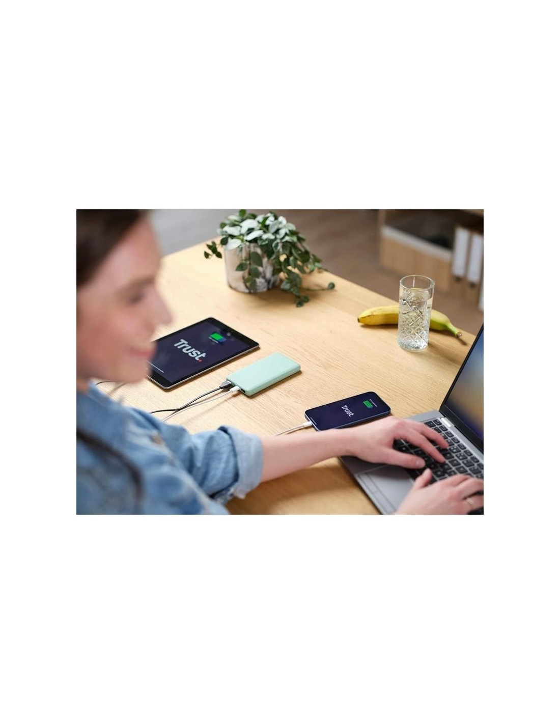 POWERBANK TRUST PRIMO SLIM 10000MAH X2 USB-A + USB-C + MICRO-USB ECO GREEN